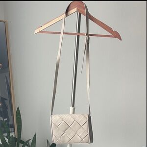 Like new H&M Elegant Cream Quilted Weaved Crossbody Bag